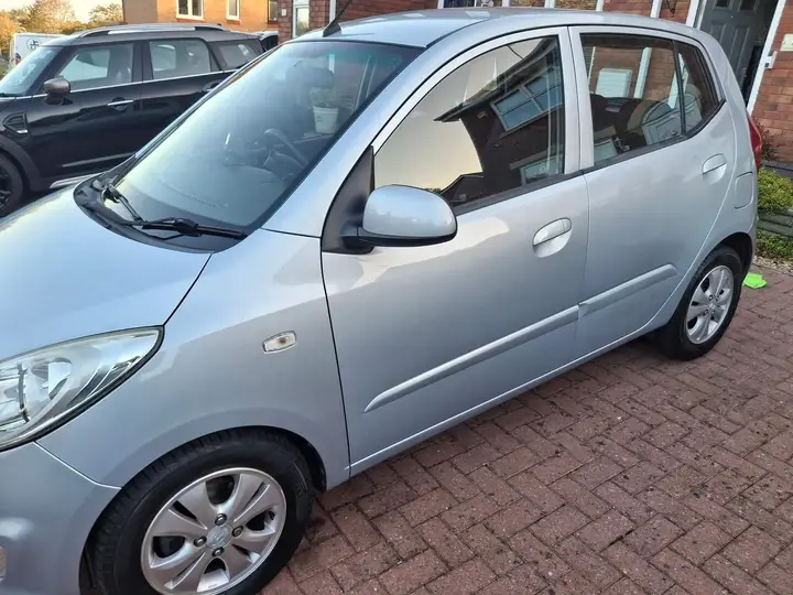 Hyundai I10 2012 photo 2