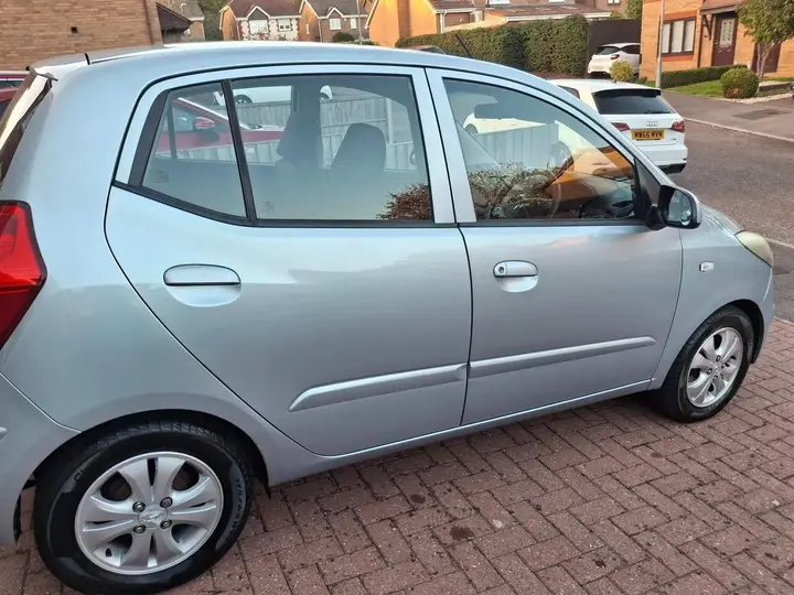 Hyundai I10 2012 photo 3