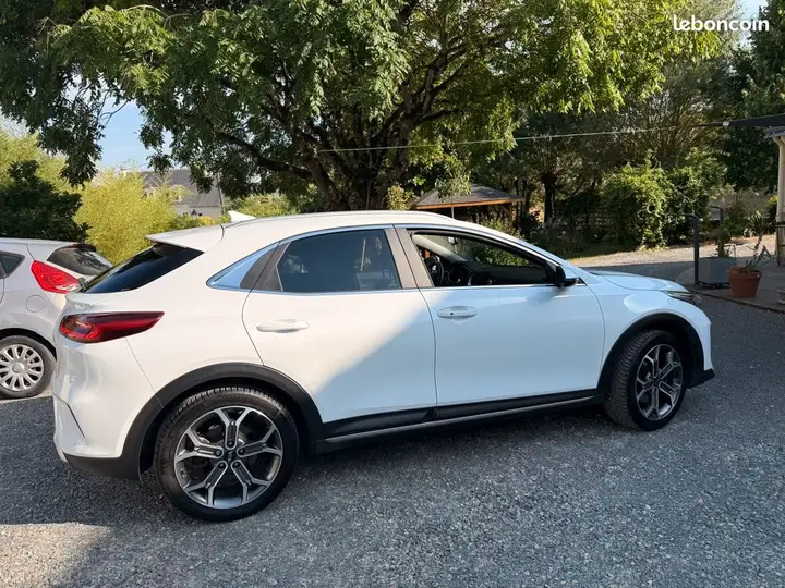 Kia Xceed 2020 photo 2