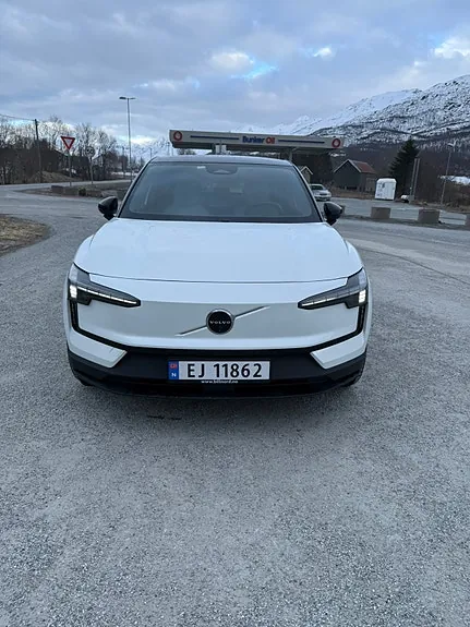 Volvo Ex30 2024 photo 2