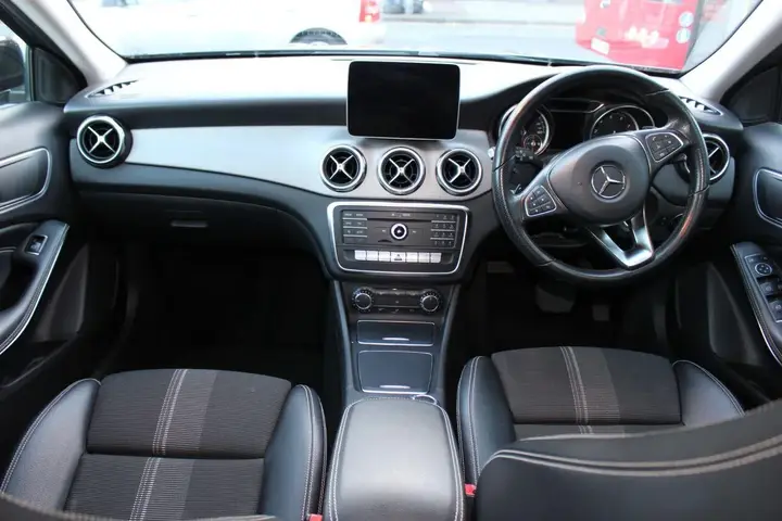 Mercedes-Benz Gla 2019 photo 4