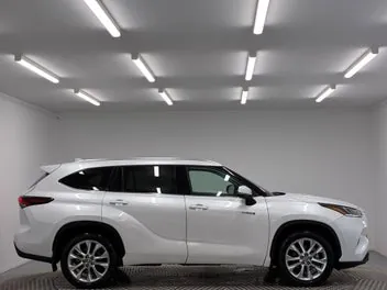 Toyota Highlander 2024 photo 3