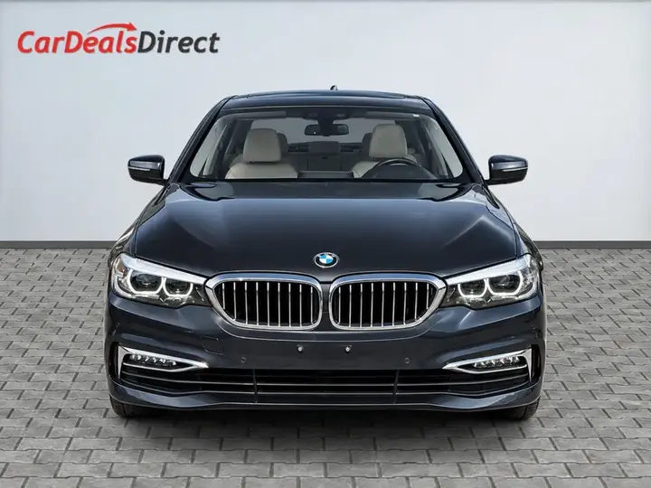 BMW 5 Series 2017 photo 2