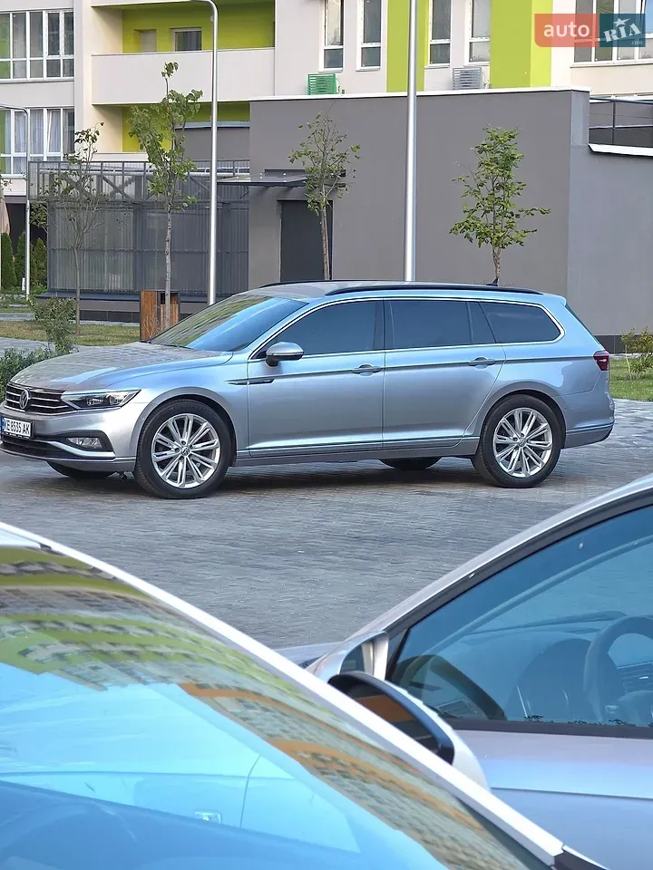 Volkswagen Passat 2019 photo 5