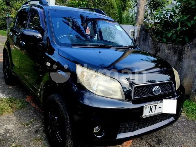 Daihatsu Terios 2012 photo 2