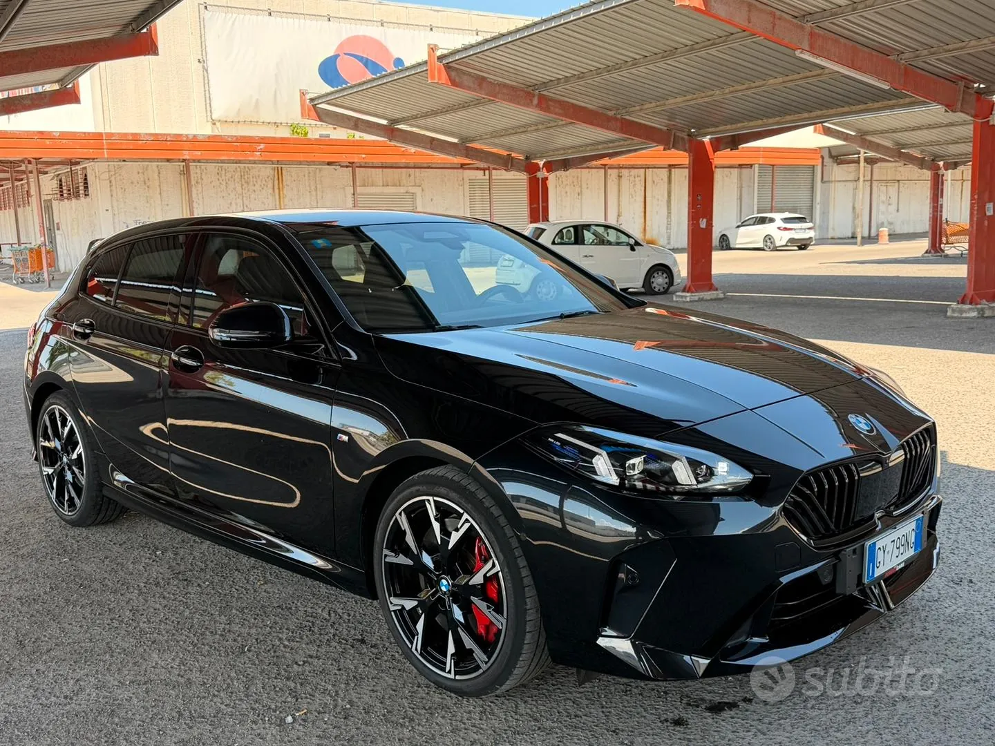 BMW 1 Series 2025 photo 2