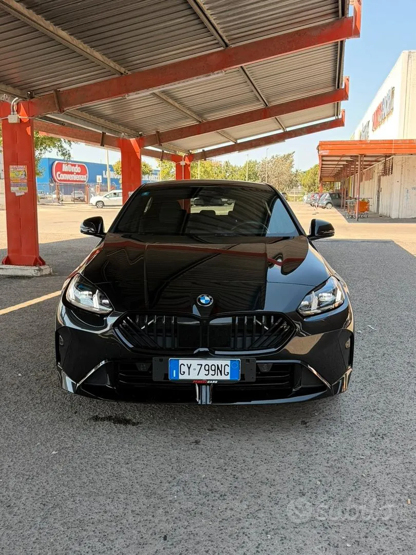 BMW 1 Series 2025 photo 3
