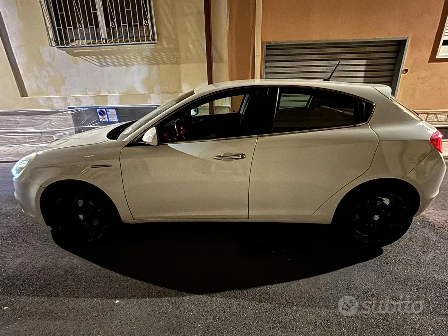 Alfa Romeo Giulietta 2011 photo 2