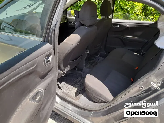 Peugeot 301 2015 photo 2