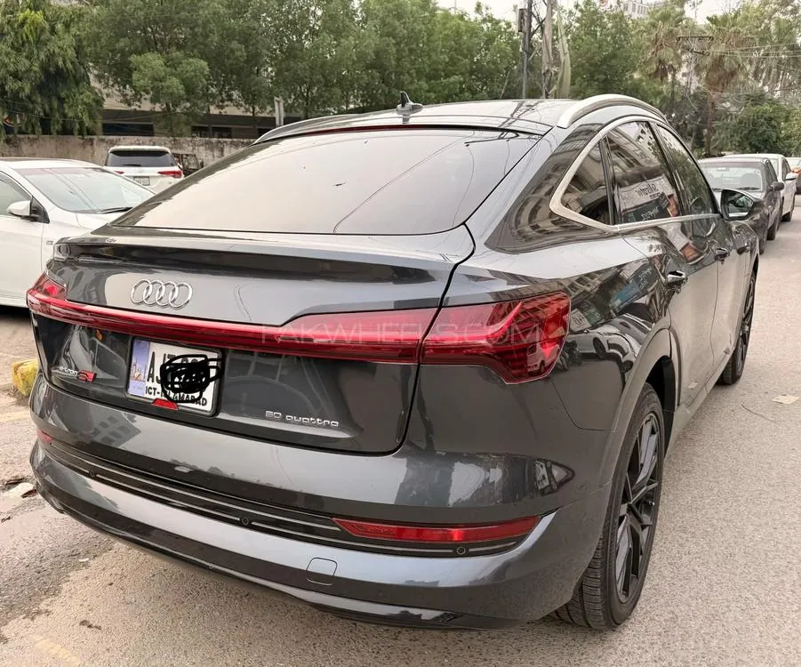 Audi E-Tron