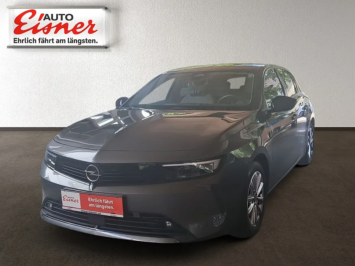 Opel Astra 2023 photo 2