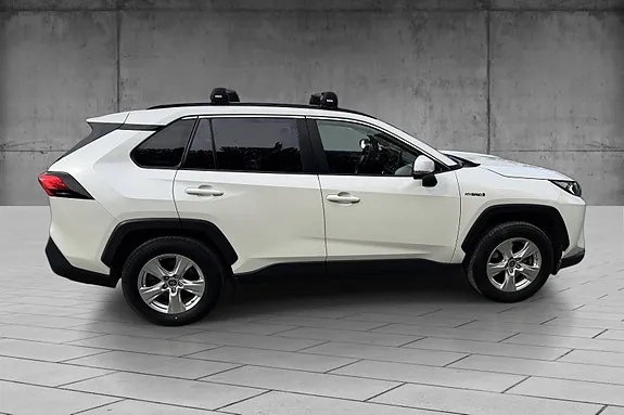 Toyota Rav4 2022 photo 2