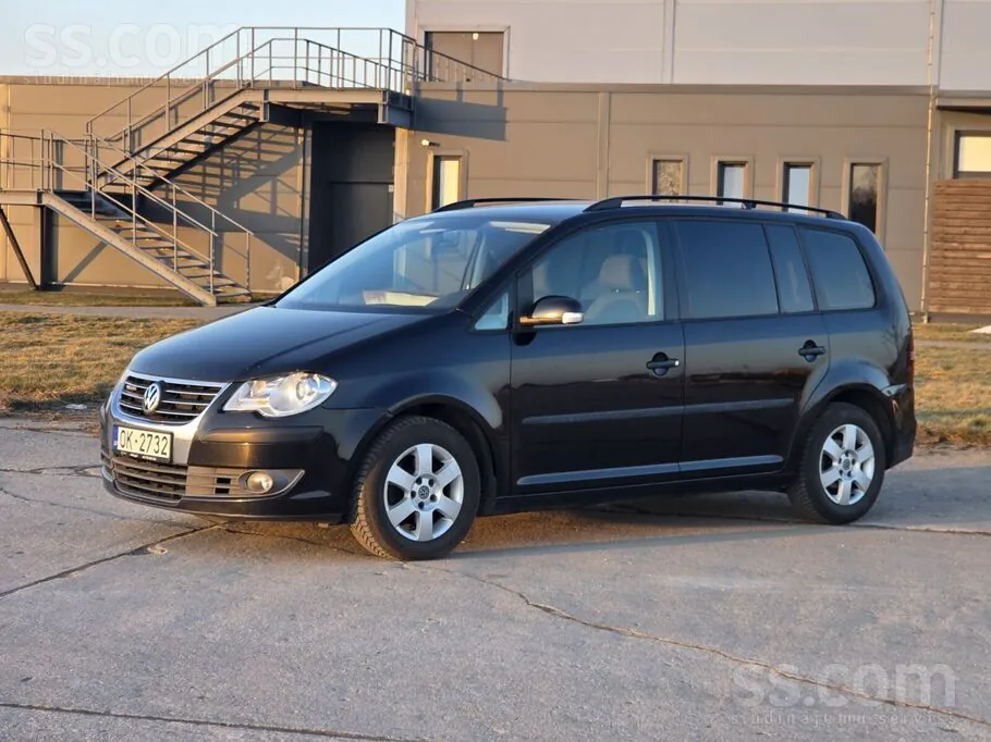 Volkswagen Touran 2009 photo 5