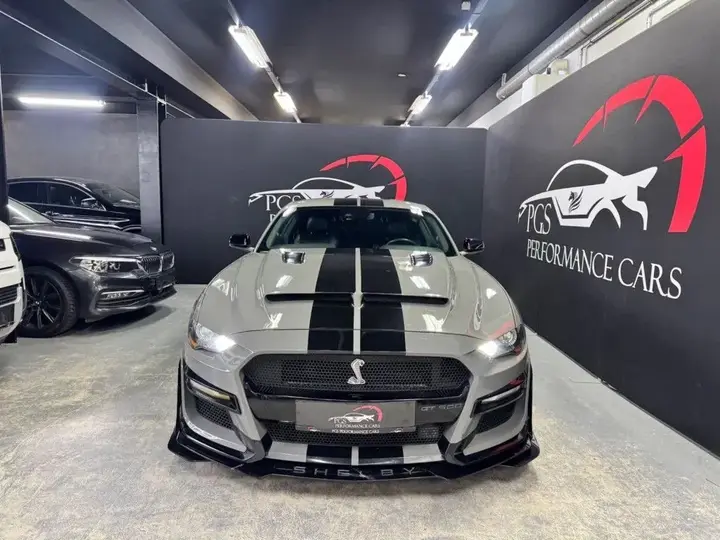 Ford Mustang 2020 photo 2