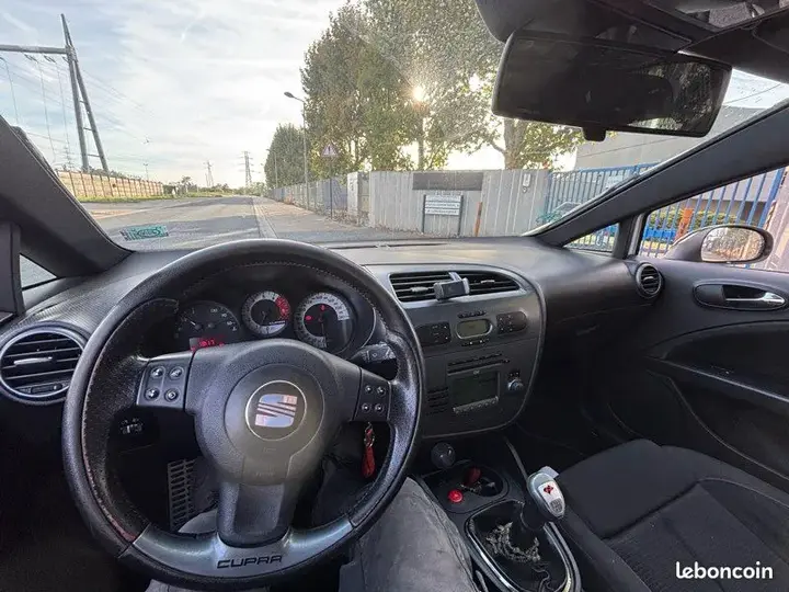 Seat Leon 2009 photo 3
