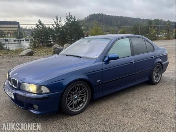 BMW M5