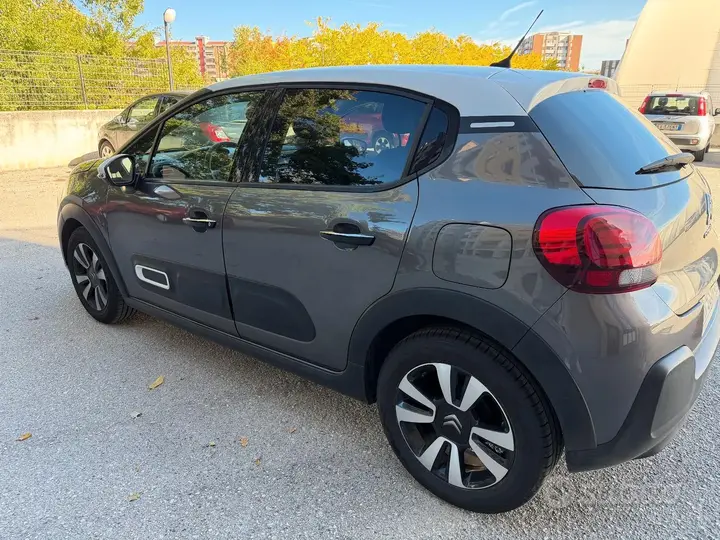 Citroen C3 2023 photo 2