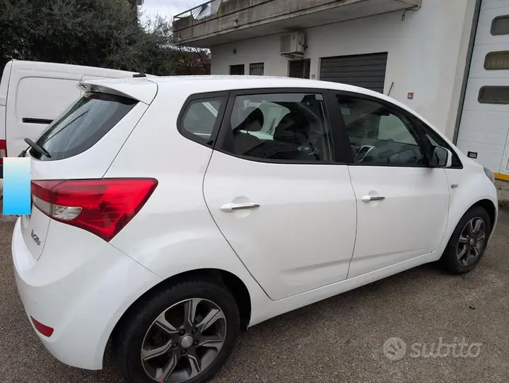 Hyundai Ix20 2017 photo 5