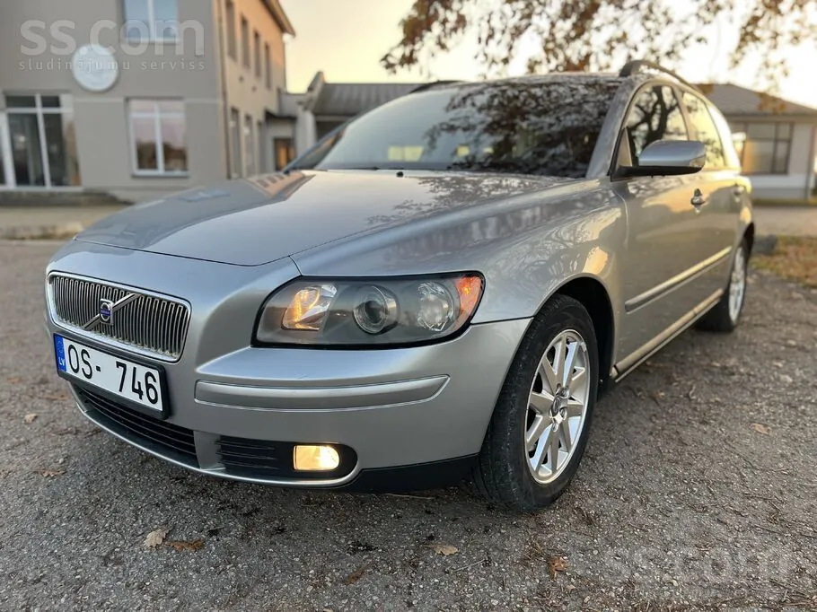 Volvo V50 2006 photo 2