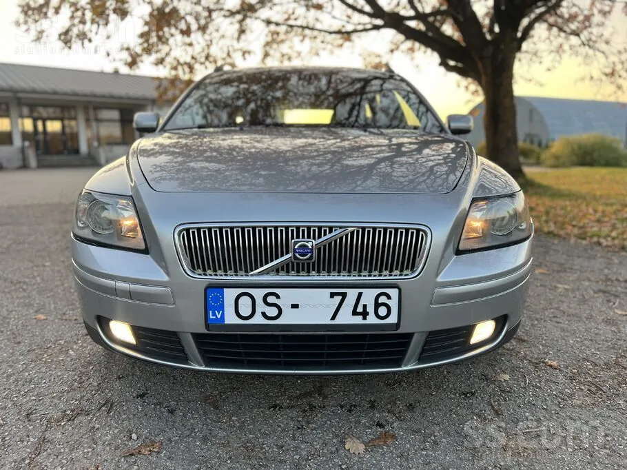 Volvo V50