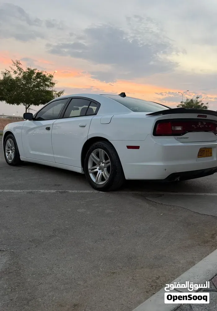 Dodge Charger 2011 photo 4
