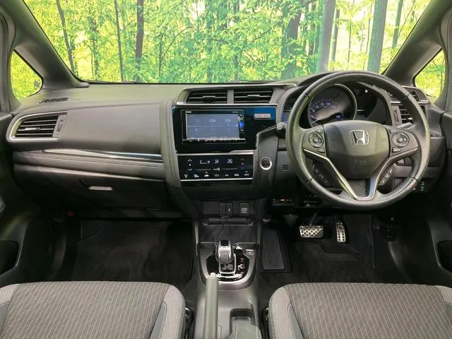 Honda Fit 2018 photo 2
