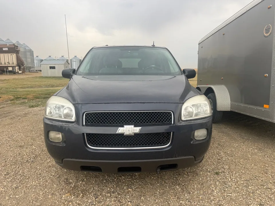 Chevrolet Uplander 2011 photo 2