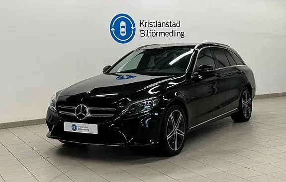 Mercedes-Benz C300 2020 photo 2