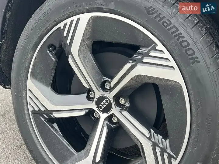 Audi Q4 E-Tron 2023 photo 3