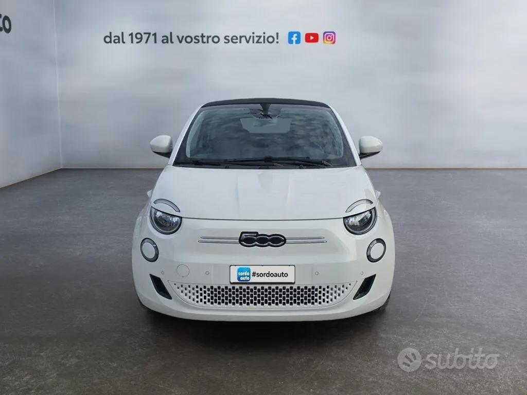 Fiat 500E Cabrio 2022 photo 2
