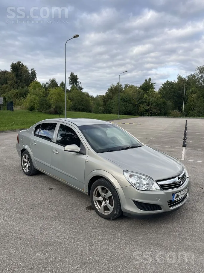 Opel Astra 2007 photo 2