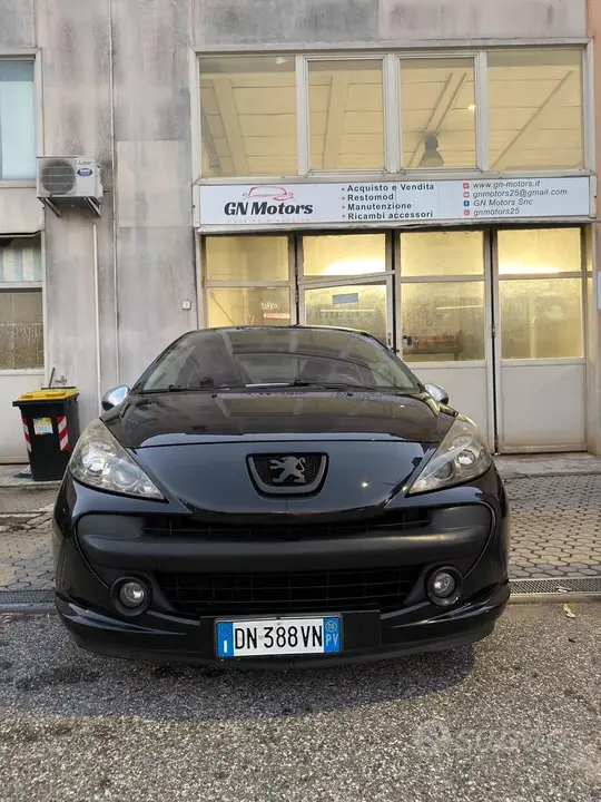 Peugeot 207 2008 photo 2