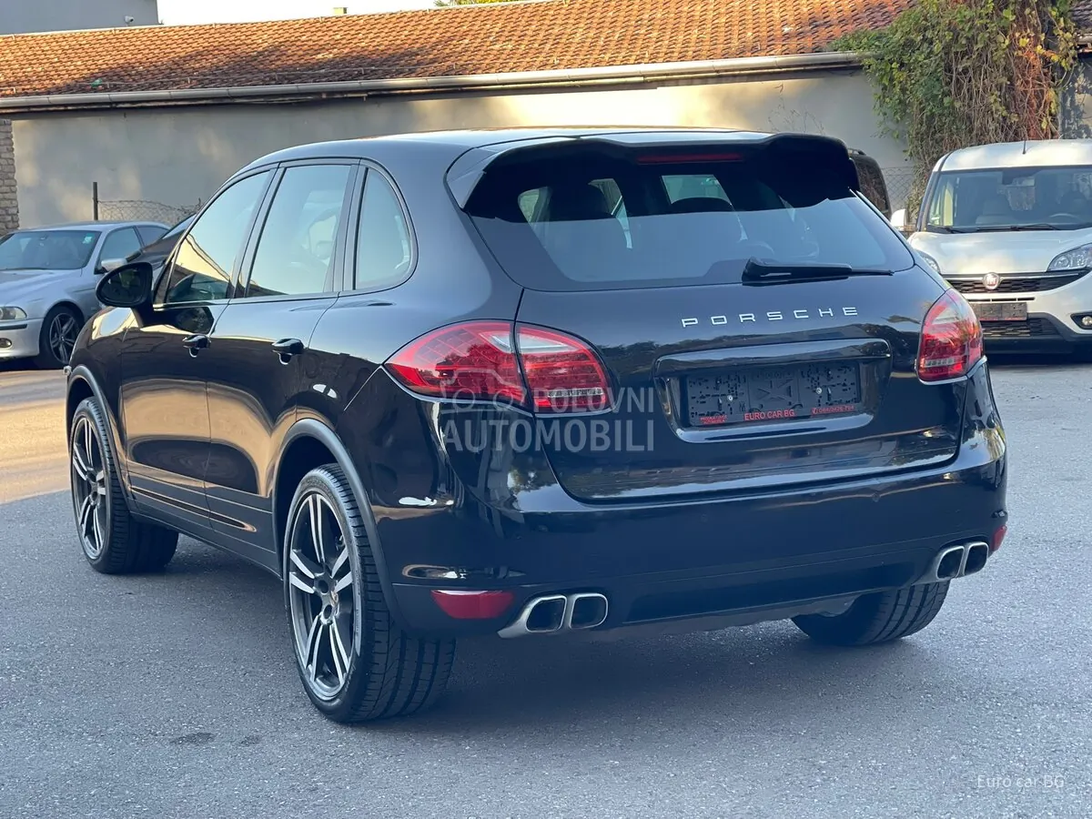 Porsche Cayenne 2012 photo 5