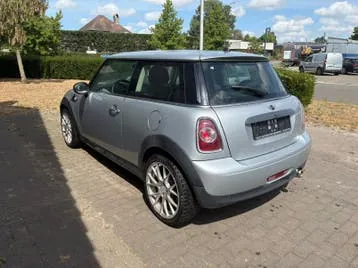 Mini One 2010 photo 2