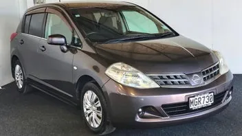 Nissan Tiida 2008 photo 2