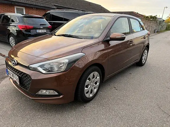 Hyundai I20 2015 photo 2