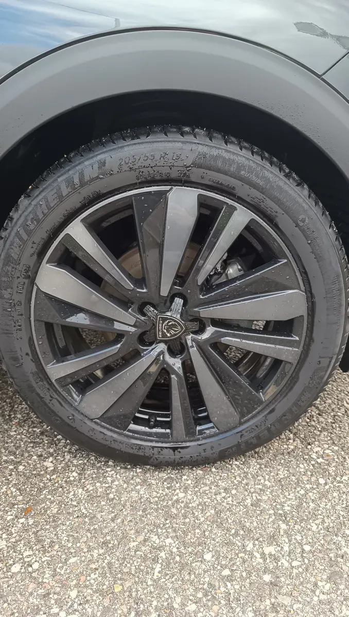 Peugeot 3008 2023 photo 3