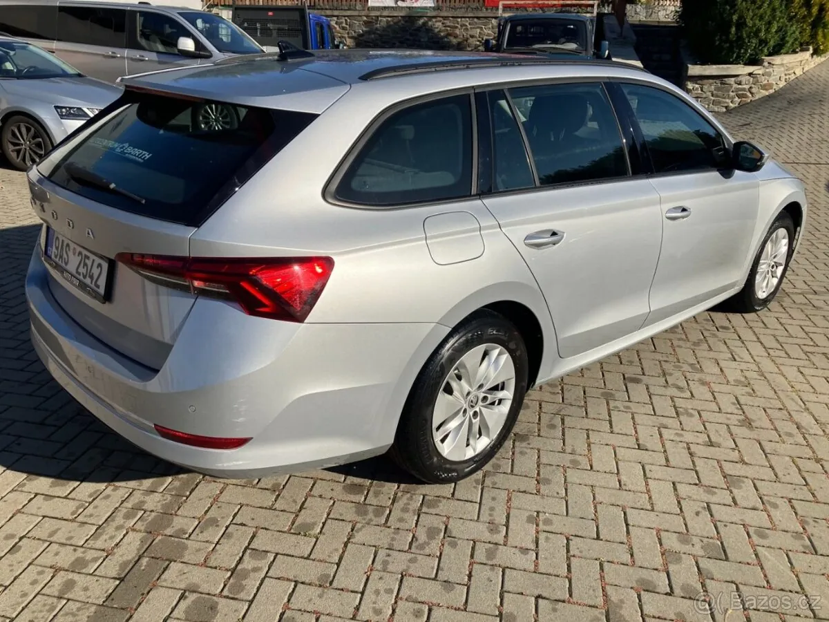 Skoda Octavia 2023 photo 4