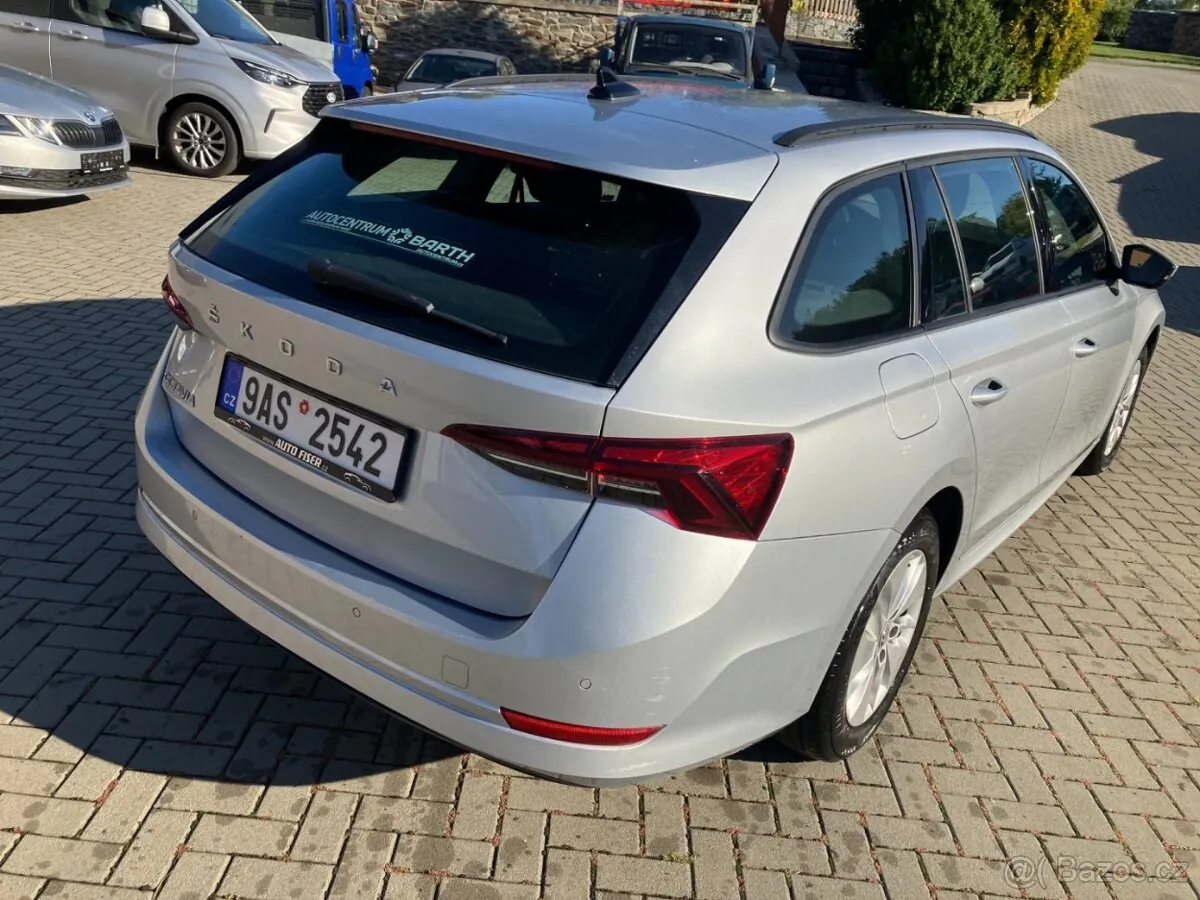 Skoda Octavia 2023 photo 5