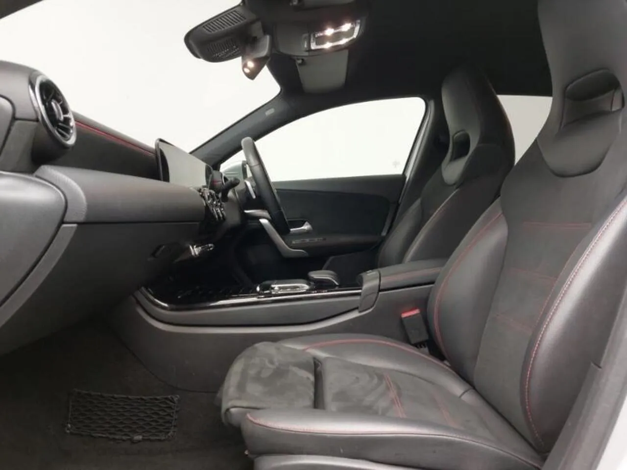 Mercedes-Benz A-Class 2020 photo 5