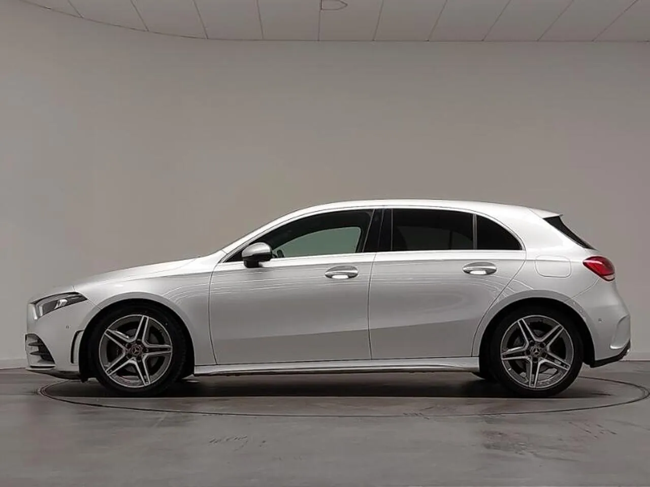 Mercedes-Benz A-Class 2020 photo 4