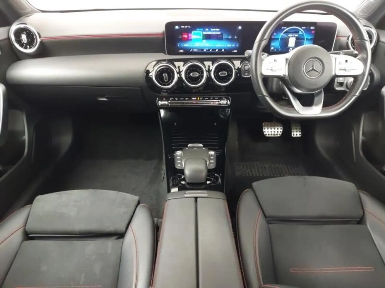 Mercedes-Benz A-Class 2020 photo 3