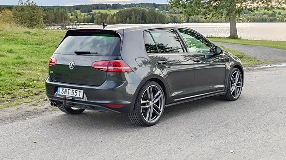 Volkswagen Golf Vii 2016 photo 2