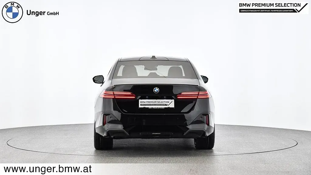 BMW 5 Series 2023 photo 3