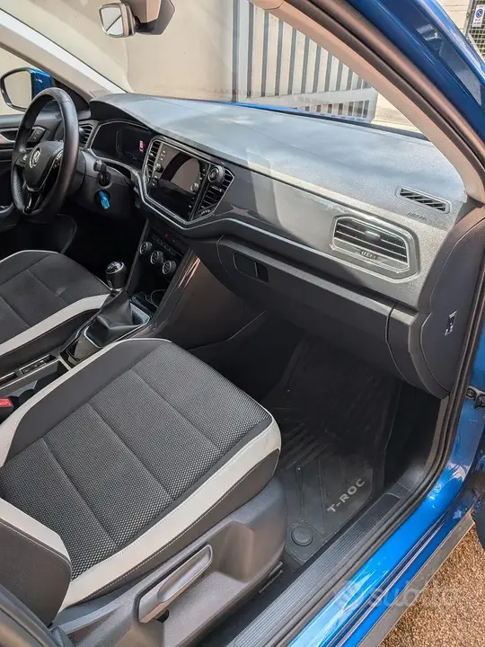 Volkswagen T-Roc 2019 photo 5