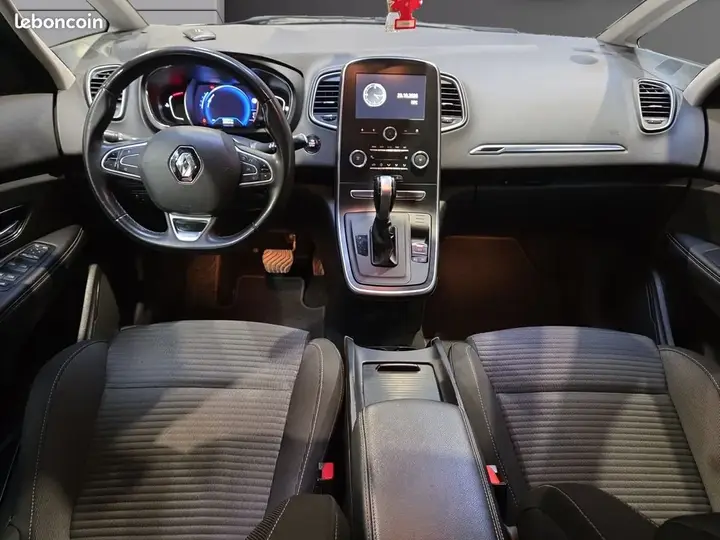 Renault Grand Scenic 2020 photo 2