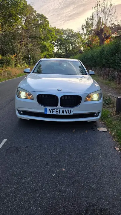 BMW 7 Series 2011 photo 5