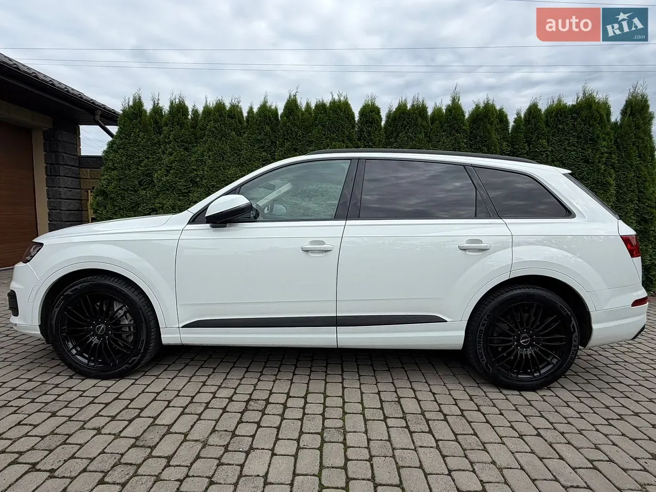 Audi Q7 2018 photo 2