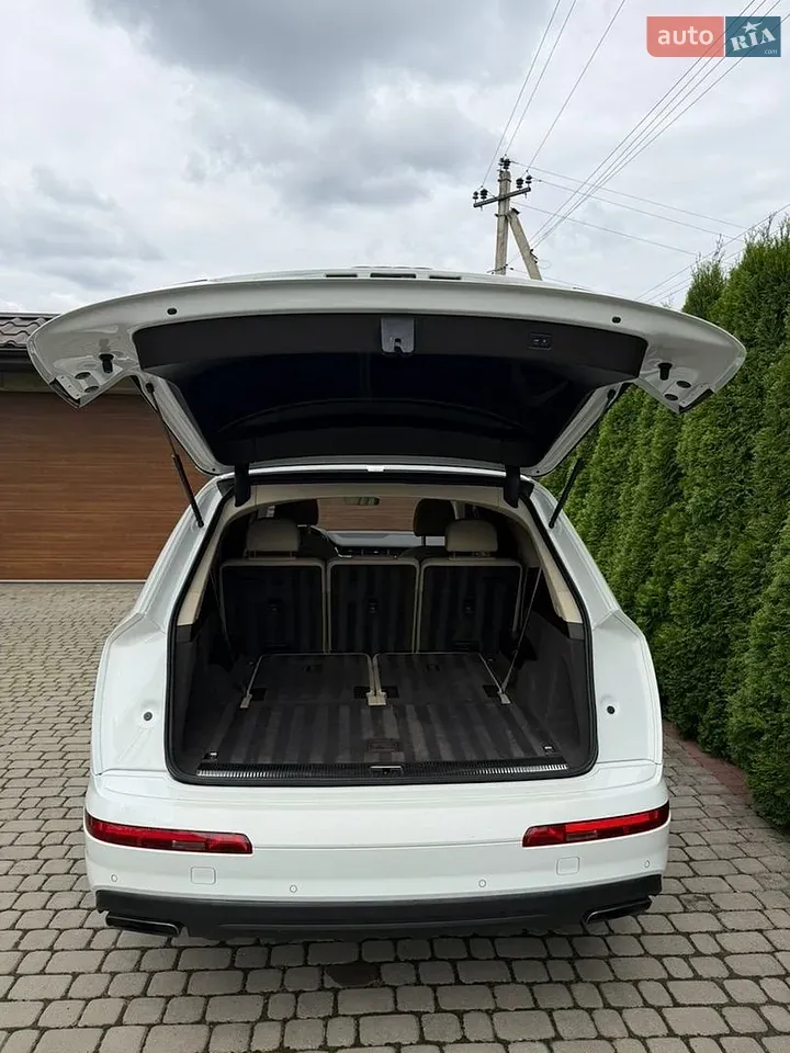 Audi Q7 2018 photo 5