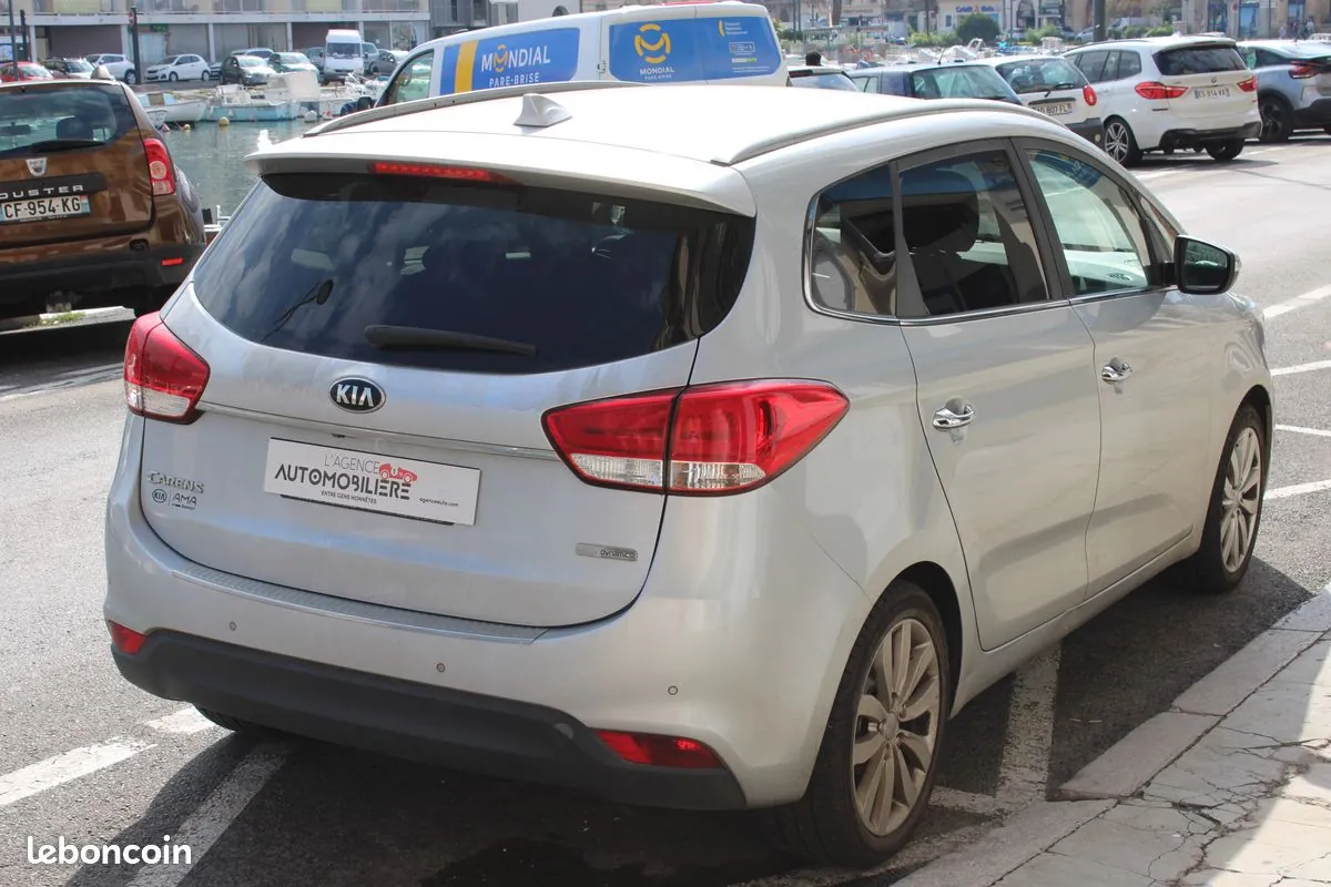 Kia Carens 2016 photo 4